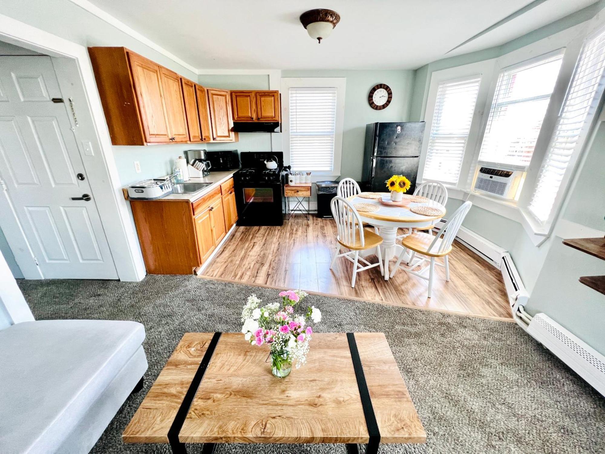 Entire Lovely 3 Bedroom, 2 Bathroom Apartment! 1 Block To The Beach And Boardwalk! Wildwood Zewnętrze zdjęcie